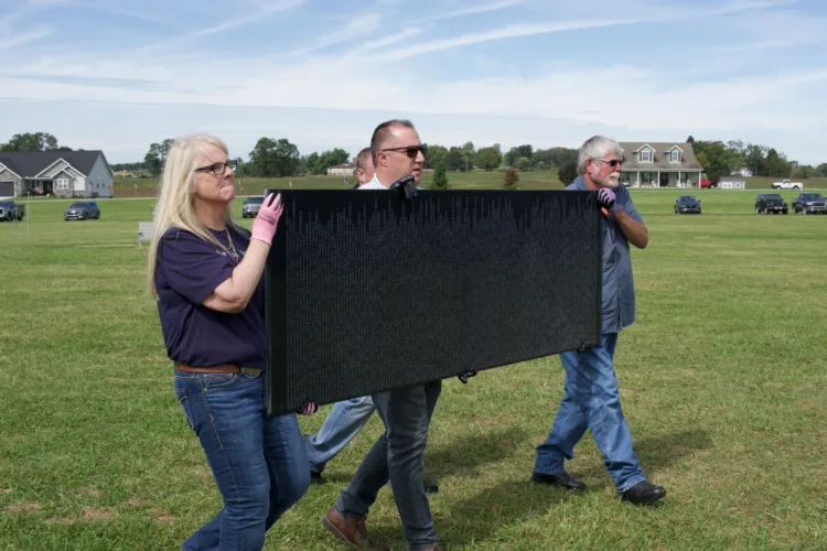 Shadyside native is the oldest person on Vietnam Veterans Memorial Wall